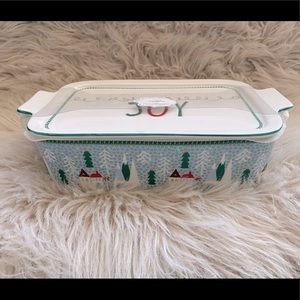 Grace Pantry Casserole baked ware dish Christmas